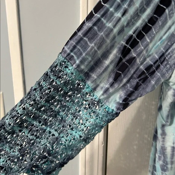 New Directions Aqua and Navy Tie-Dye Tunic - Picture 2 of 5